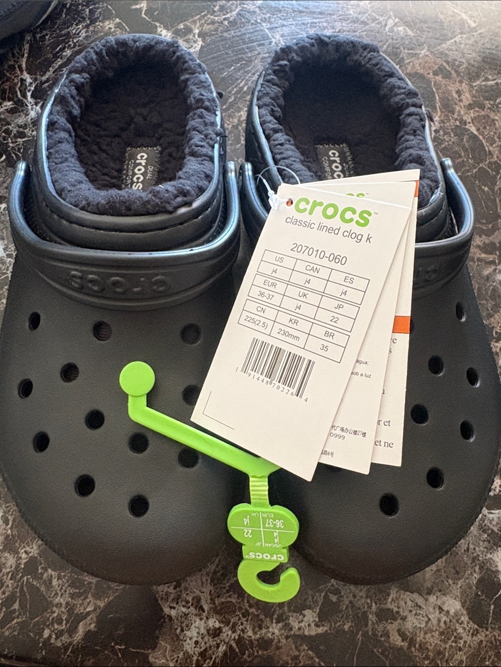 CROCS Kids Classic Lined Clog in Black with Plush Lining